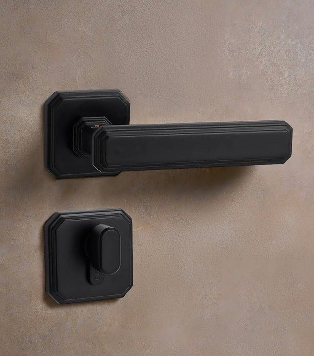 Berlin door handle