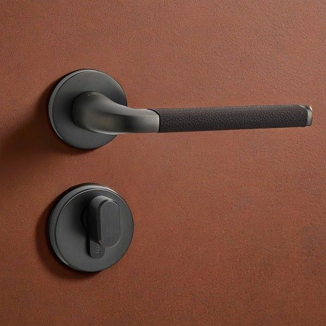 Rio door handle